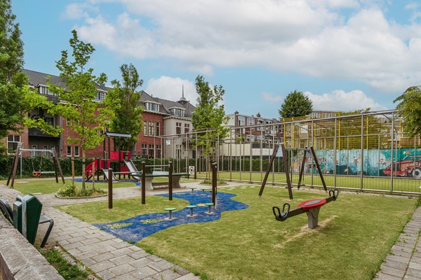 Medium property photo - Hazelaarstraat 93, 2563 VK Den Haag